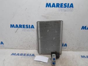 Used Heating radiator Citroen Jumpy 2.0 Blue HDI 120 Price € 90,75 Inclusive VAT offered by Maresia Parts