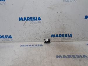 Used Heater valve motor Citroen Jumpy 2.0 Blue HDI 120 Price € 30,25 Inclusive VAT offered by Maresia Parts