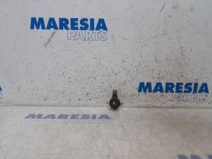 Used Rain sensor Citroen Jumpy 2.0 Blue HDI 120 Price € 30,25 Inclusive VAT offered by Maresia Parts
