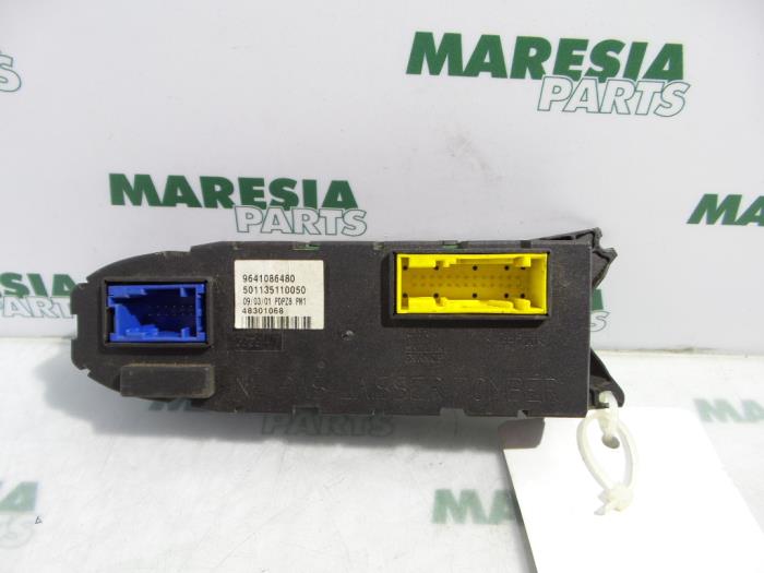 Usagé Ordinateur divers Peugeot 607 (9D/U) 2.0 16V Prix € 50,00 Règlement à la marge proposé par Maresia Parts