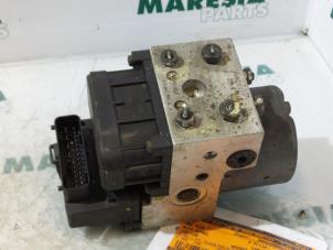 Used ABS pump Alfa Romeo 145 (930A) 1.4 Twin Spark 16V Price € 75,00 Margin scheme offered by Maresia Parts