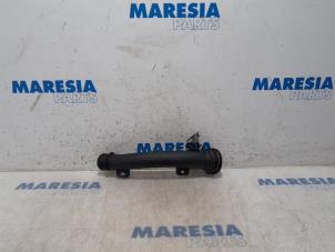 Gebrauchte Intercooler Rohr DS Automobiles DS 3/DS 3 Crossback 1.2 12V PureTech 130 Preis € 24,20 Mit Mehrwertsteuer angeboten von Maresia Parts