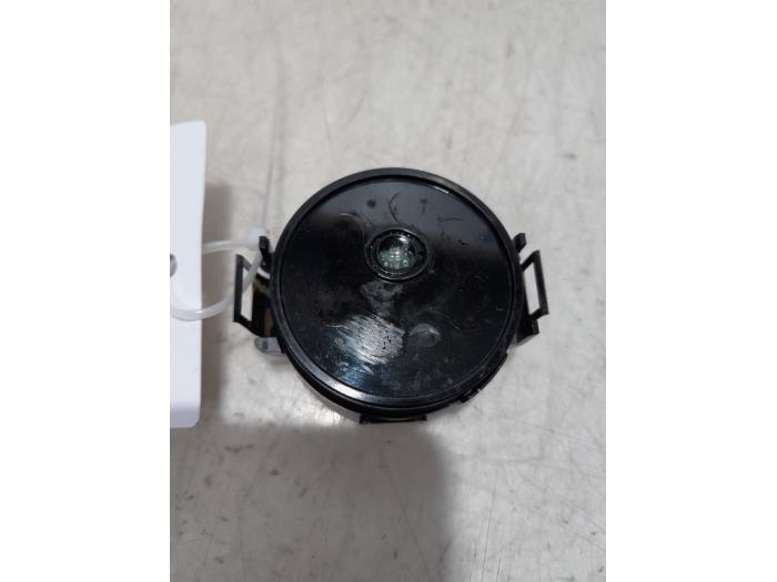 Begagnade Regnsensor Renault Captur I (2R) 1.2 TCE 16V EDC Pris € 15,00 Marginaltabell erbjuds av Maresia Parts