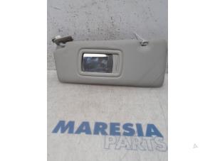 Used Sun visor Renault Captur (2R) 1.2 TCE 16V EDC Price € 20,00 Margin scheme offered by Maresia Parts