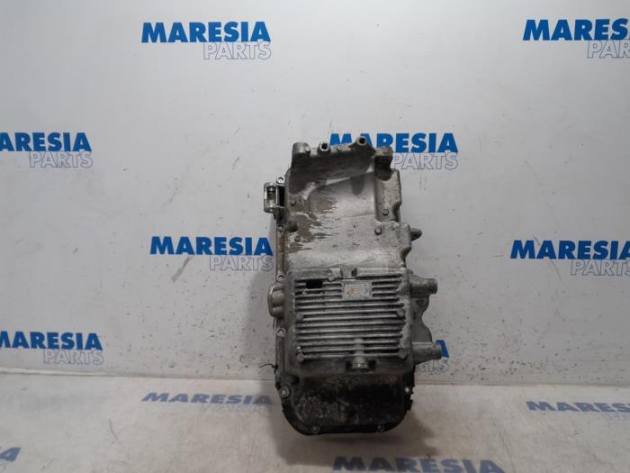Usagé Couvercle carter Lancia Delta (844) 1.6 D Multijet 16V 120 Prix € 125,00 Règlement à la marge proposé par Maresia Parts