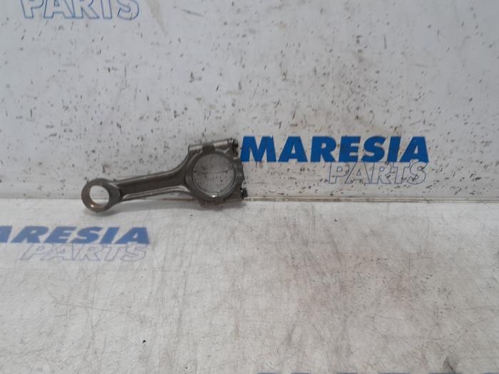 Gebrauchte Pleuelstange Lancia Delta (844) 1.6 D Multijet 16V 120 Preis € 35,00 Margenregelung angeboten von Maresia Parts