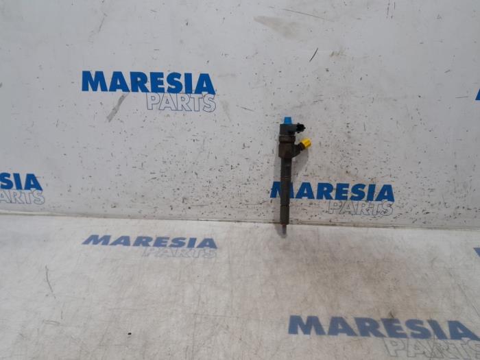 Gebrauchte Einspritzdüse (Diesel) Lancia Delta (844) 1.6 D Multijet 16V 120 Preis € 105,00 Margenregelung angeboten von Maresia Parts