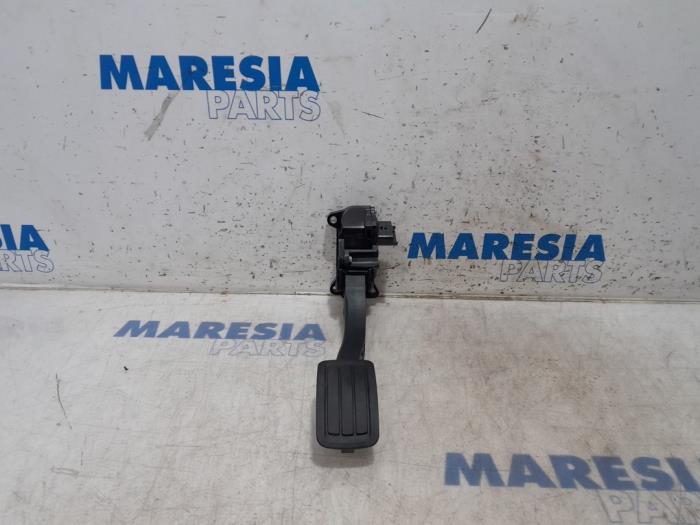 Begagnade Gaspedalsensor Citroen C4 Grand Picasso (3A) 1.6 BlueHDI 115 Pris € 30,00 Marginaltabell erbjuds av Maresia Parts