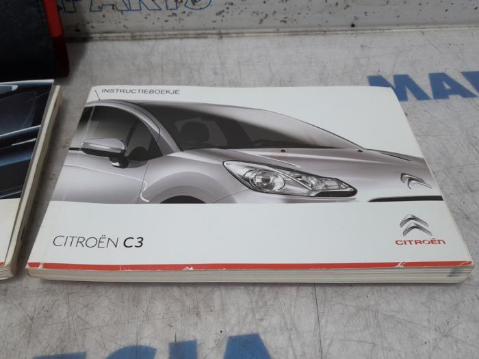 Instruction Booklet from a Citroën C3 (SC) 1.6 HDi 92 2012