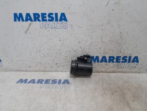 Używane Czujnik masy powietrza Citroen C3 (SC) 1.6 HDi 92 Cena € 20,00 Procedura marży oferowane przez Maresia Parts