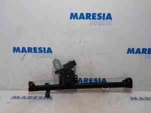 Used Window mechanism 2-door, front left Peugeot Boxer (U9) 2.2 HDi 110 Euro 5 Price € 48,40 Inclusive VAT offered by Maresia Parts
