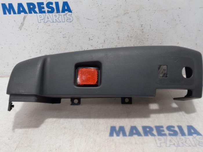 Rear bumper component, left from a Peugeot Boxer (U9) 2.2 HDi 110 Euro 5 2013