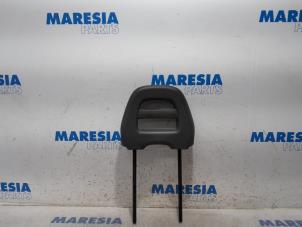 Used Headrest Peugeot Boxer (U9) 2.2 HDi 110 Euro 5 Price € 36,30 Inclusive VAT offered by Maresia Parts
