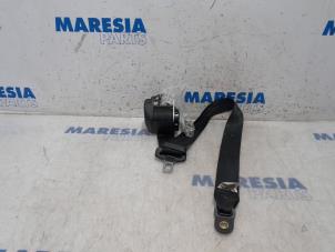 Used Rear seatbelt, centre Peugeot Boxer (U9) 2.2 HDi 110 Euro 5 Price € 42,35 Inclusive VAT offered by Maresia Parts