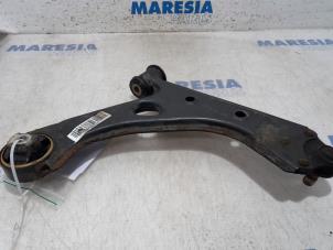 Used Front lower wishbone, left Fiat Punto III (199) 0.9 TwinAir Turbo 100 Price € 75,00 Margin scheme offered by Maresia Parts