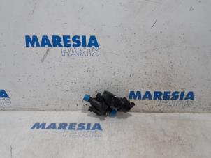 Used Water pump Renault Scénic IV (RFAJ) 1.3 TCE 140 16V Price € 50,00 Margin scheme offered by Maresia Parts