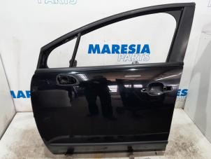 Gebrauchte Tür 4-türig links vorne Peugeot 5008 I (0A/0E) 1.6 HDiF 16V Preis € 199,00 Margenregelung angeboten von Maresia Parts