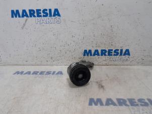 Used Piston Renault Kangoo Express (FW) 1.5 dCi 75 FAP Price € 60,50 Inclusive VAT offered by Maresia Parts