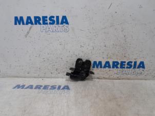 Used Tailgate lock mechanism Renault Megane III Coupe (DZ) 1.4 16V TCe 130 Price € 35,00 Margin scheme offered by Maresia Parts
