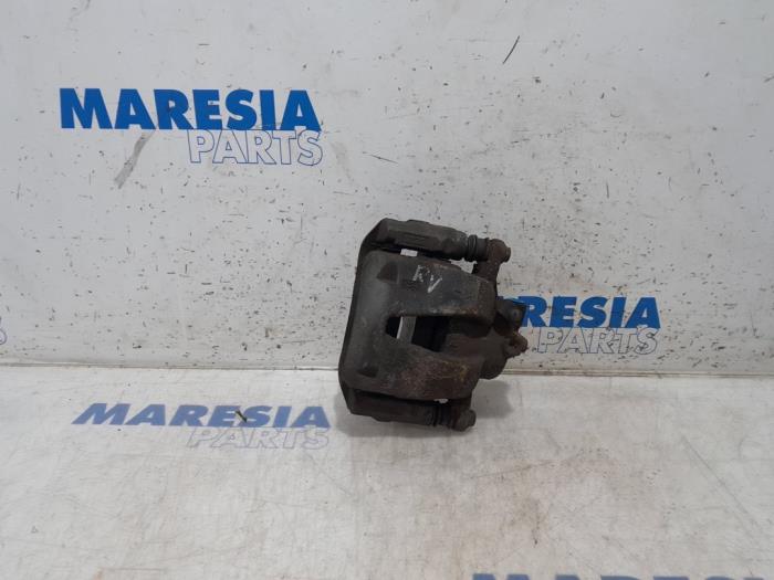 Gebrauchte Bremszange rechts vorne Fiat 500 (312) 1.4 16V Preis € 30,00 Margenregelung angeboten von Maresia Parts