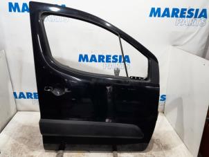 Used Door 2-door, right Peugeot Partner Tepee (7A/B/C/D/E/F/G/J/P/S) 1.6 HDiF 90 16V Phase 1 Price € 254,10 Inclusive VAT offered by Maresia Parts