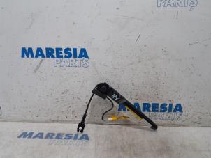 Usados Tensor de cinturón de seguridad derecha Fiat 500 (312) 1.2 69 Precio € 40,00 Norma de margen ofrecido por Maresia Parts