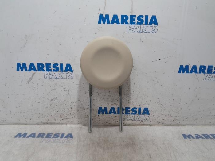 Begagnade Nackstöd Fiat 500 (312) 1.2 Pris € 50,00 Marginaltabell erbjuds av Maresia Parts