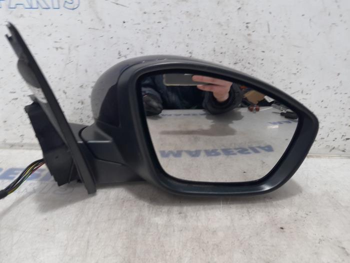 Außenspiegel rechts van een Peugeot 308 SW (L4/L9/LC/LJ/LR) 1.6 BlueHDi 120 2014