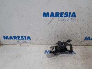 Used Ignition lock + key Fiat Punto III (199) 0.9 TwinAir Turbo 100 Price € 40,00 Margin scheme offered by Maresia Parts