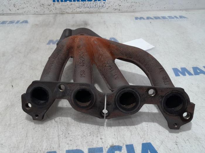 Gebrauchte Abgaskrümmer Renault Modus/Grand Modus (JP) 1.2 16V Preis € 50,00 Margenregelung angeboten von Maresia Parts