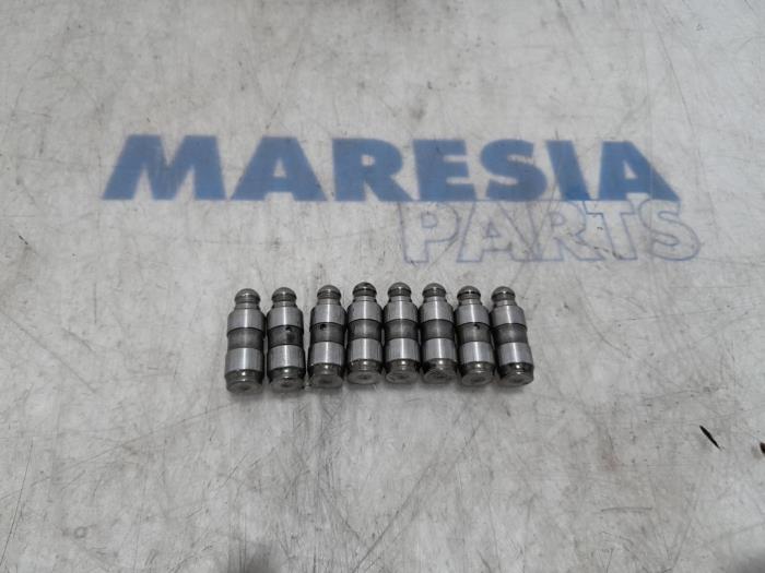 Begagnade Ventillyftare Peugeot Expert (G9) 1.6 HDi 90 Pris € 24,20 Inklusive moms erbjuds av Maresia Parts