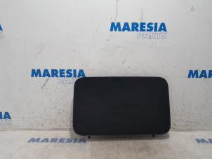 Used Storage compartment Renault Scénic III (JZ) 1.4 16V TCe 130 Price € 20,00 Margin scheme offered by Maresia Parts