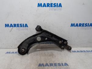 Used Front lower wishbone, right Citroen C4 Grand Picasso (3A) 1.6 BlueHDI 120 Price € 30,00 Margin scheme offered by Maresia Parts