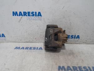 Used Front brake calliper, right Peugeot Partner Tepee (7A/B/C/D/E/F/G/J/P/S) 1.6 HDiF 90 16V Phase 1 Price € 16,93 Inclusive VAT offered by Maresia Parts