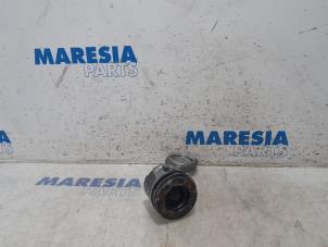 Used Connecting rod Citroen C4 Grand Picasso (3A) 1.6 BlueHDI 115 Price € 50,00 Margin scheme offered by Maresia Parts
