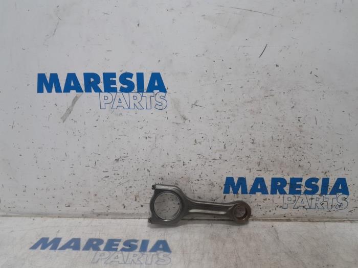 Gebrauchte Pleuelstange Citroen C4 Grand Picasso (3A) 1.6 BlueHDI 115 Preis € 40,00 Margenregelung angeboten von Maresia Parts