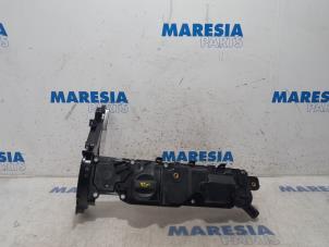 Used Rocker cover Citroen C4 Grand Picasso (3A) 1.6 BlueHDI 115 Price € 35,00 Margin scheme offered by Maresia Parts
