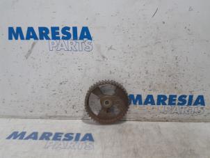 Used Camshaft sprocket Citroen C4 Grand Picasso (3A) 1.6 BlueHDI 115 Price € 20,00 Margin scheme offered by Maresia Parts