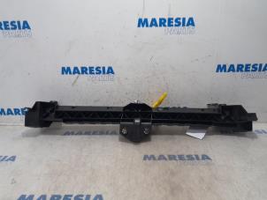 Used Lock plate Peugeot Partner Tepee (7A/B/C/D/E/F/G/J/P/S) 1.6 HDiF 90 16V Phase 1 Price € 24,20 Inclusive VAT offered by Maresia Parts