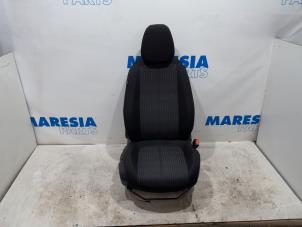Gebrauchte Sitz rechts Peugeot 308 (L3/L8/LB/LH/LP) 1.2 12V e-THP PureTech 110 Preis € 131,25 Margenregelung angeboten von Maresia Parts