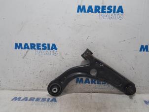 Used Front lower wishbone, right Fiat Panda (312) 0.9 TwinAir Turbo 85 Price € 30,00 Margin scheme offered by Maresia Parts