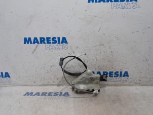 Gebrauchte Türschlossmechanik 4-türig rechts vorne Citroen C-Elysee (DD) 1.2 Vti 82 12V Preis € 50,00 Margenregelung angeboten von Maresia Parts