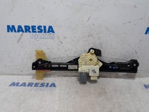 Usagé Mécanique vitre 4portes arrière gauche Citroen C4 Grand Picasso (3A) 1.6 BlueHDI 120 Prix € 69,99 Règlement à la marge proposé par Maresia Parts