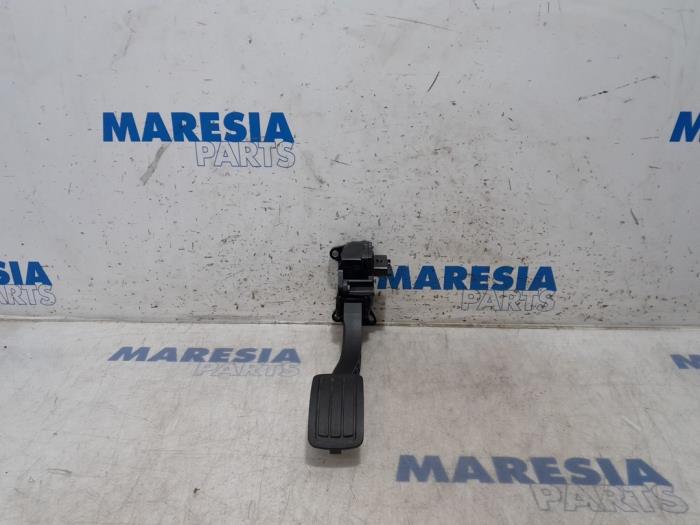 Begagnade Gaspedalsensor Citroen C4 Grand Picasso (3A) 1.6 BlueHDI 120 Pris € 30,00 Marginaltabell erbjuds av Maresia Parts