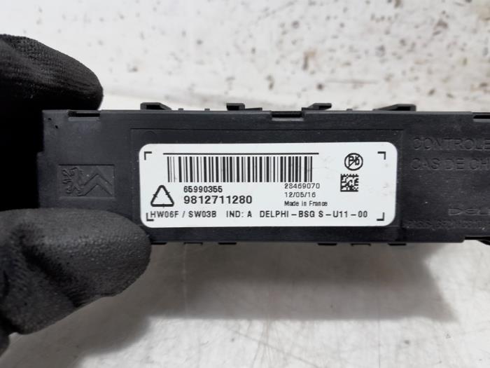 Steuergerät Body Control van een Citroën C4 Grand Picasso (3A) 1.6 BlueHDI 120 2016