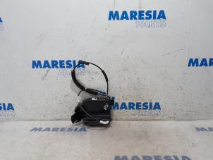 Used Front door lock mechanism 4-door, right Citroen C4 Grand Picasso (3A) 1.6 BlueHDI 120 Price € 50,00 Margin scheme offered by Maresia Parts