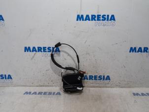 Used Rear door mechanism 4-door, right Citroen C4 Grand Picasso (3A) 1.6 BlueHDI 120 Price € 50,00 Margin scheme offered by Maresia Parts