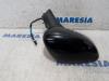 Wing mirror, right from a Renault Clio IV Estate/Grandtour (7R) 1.5 Energy dCi 90 FAP 2013