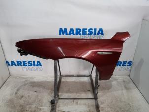 Used Front wing, left Alfa Romeo 159 Sportwagon (939BX) 2.4 JTDm 20V Price € 105,00 Margin scheme offered by Maresia Parts