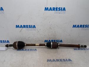 Used Front drive shaft, right Renault Grand Scénic III (JZ) 1.6 dCi Price € 90,00 Margin scheme offered by Maresia Parts